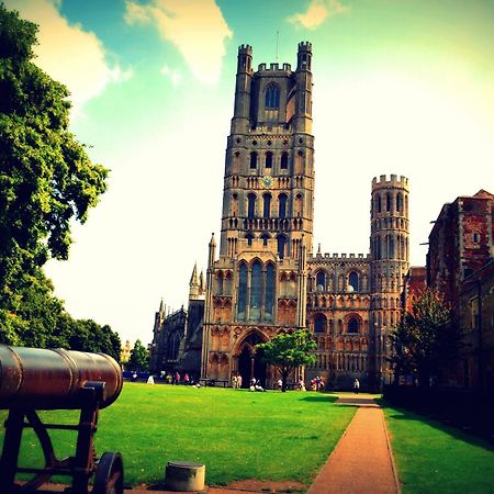 Ely Guest House Exterior foto